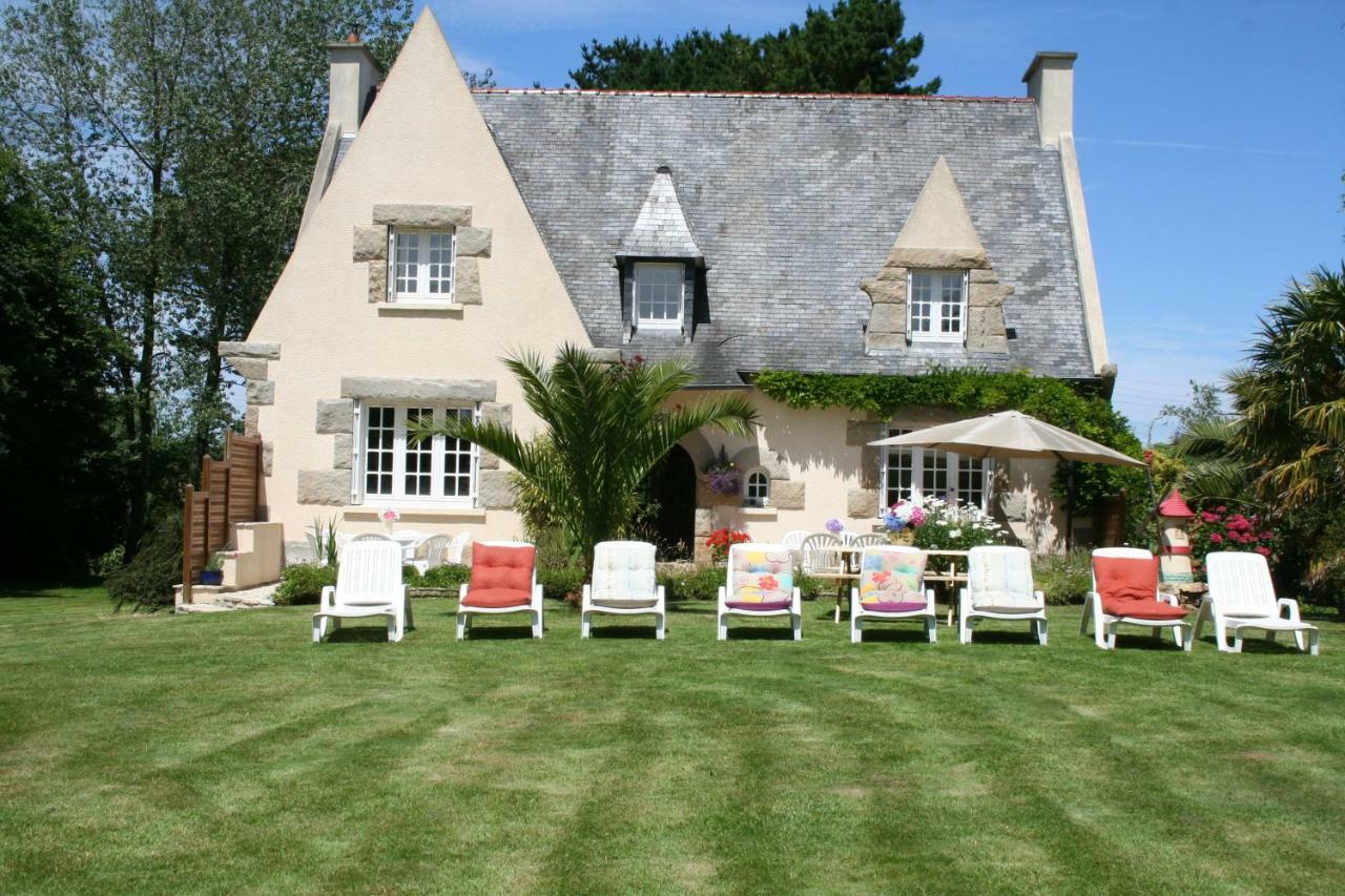 Chez Renee Et Raynal B&B Plounévez-Lochrist Zewnętrze zdjęcie